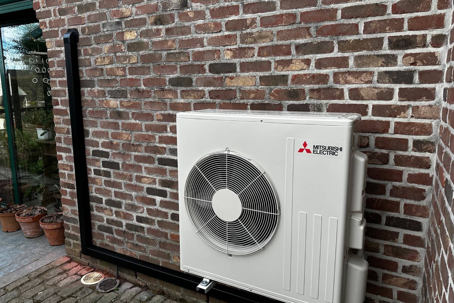 Installation climatiseur — chantier AC Solutions